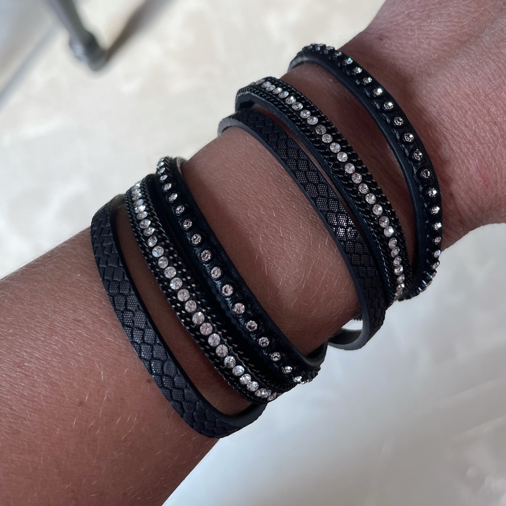 Black wrap bracelet